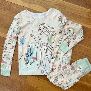 Disney Frozen II Anna and Elsa Pajama Set Size 6  100% Cotton